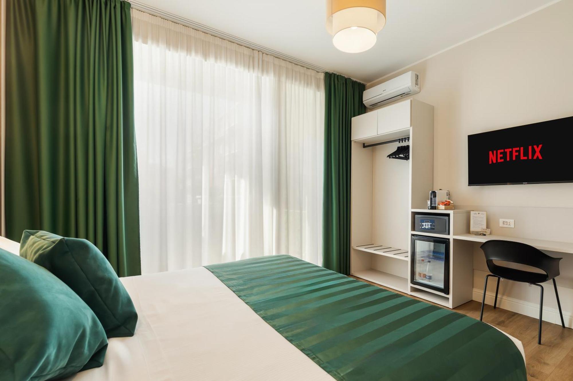 Hotel Albadea Deluxe Rom Exterior foto